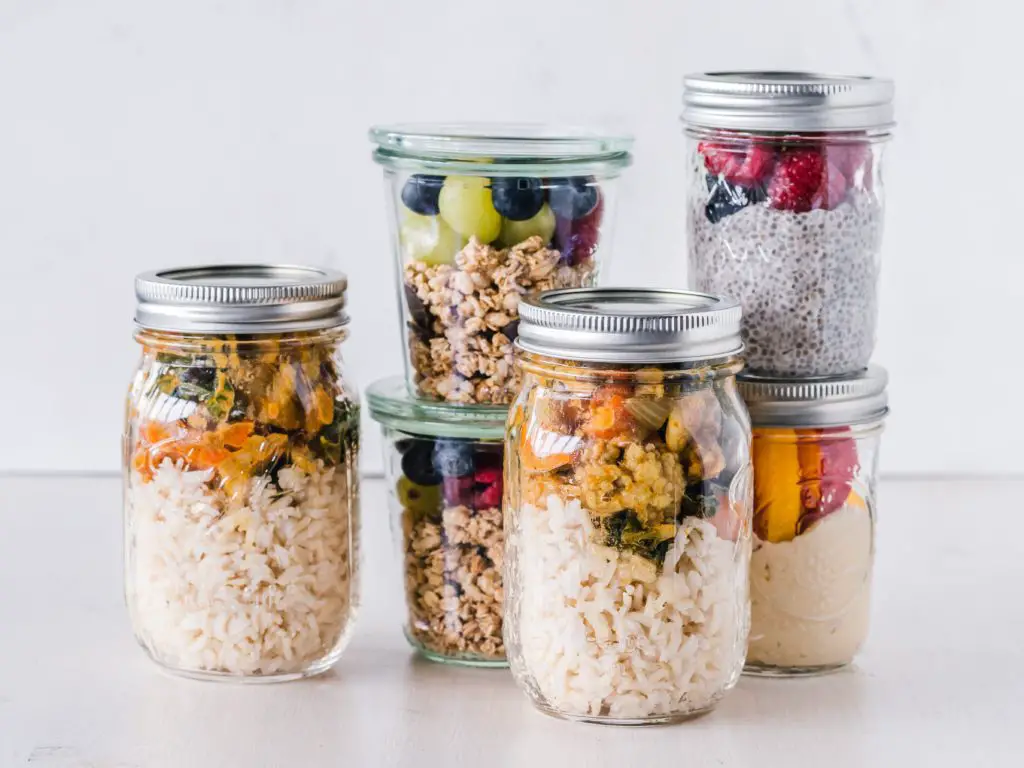 meal planning containers- frugal living tips for moms in 2020