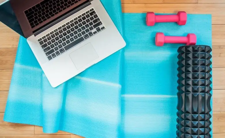 here are a few workout ideas busy moms can do at home