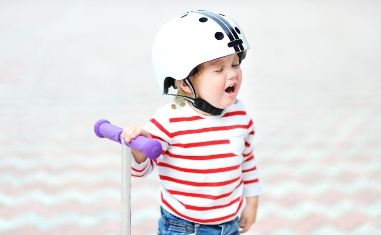 crying child- how to deal with terrible twos